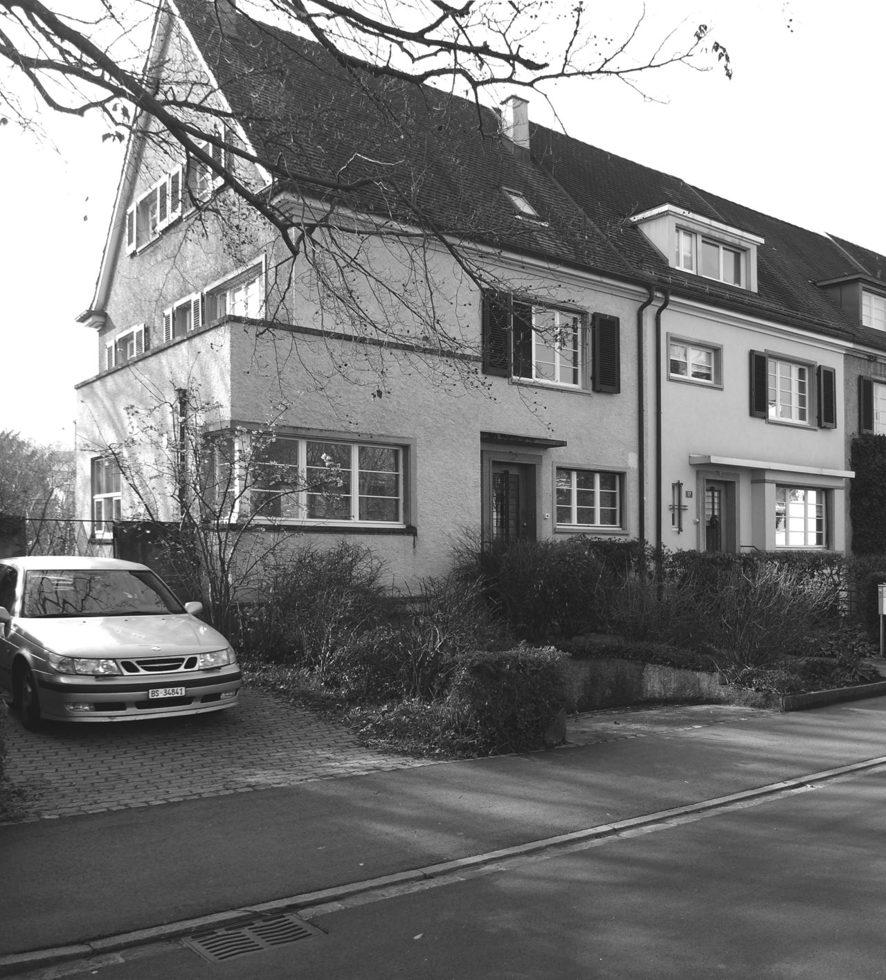 Strassenansicht nach Renovation von Architekturbüro Forsberg in Basel