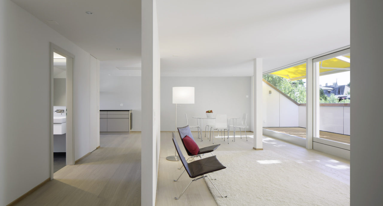 Wohnräume im Dachgeschoss nach Umbau / Dachausbau von Architekturbüro Forsberg in Basel