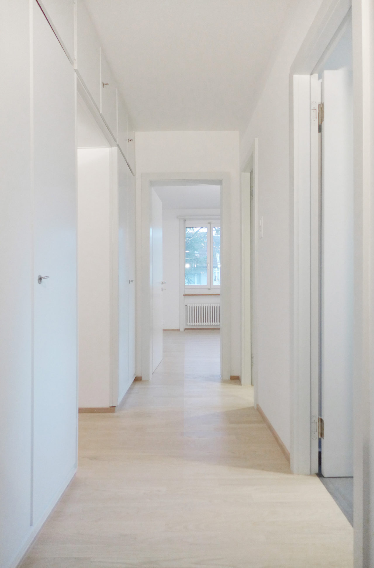 Flur im 1./2.Obergeschoss nach Umbau und Renovation von Architekturbüro Forsberg in Basel