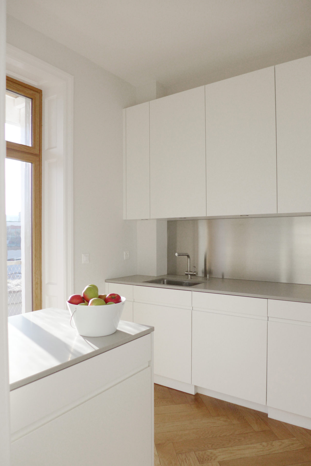 Küche im 1.Obergeschoss nach Umbau und Ausbau (Dachausbau)von Architekturbüro Forsberg in Basel
